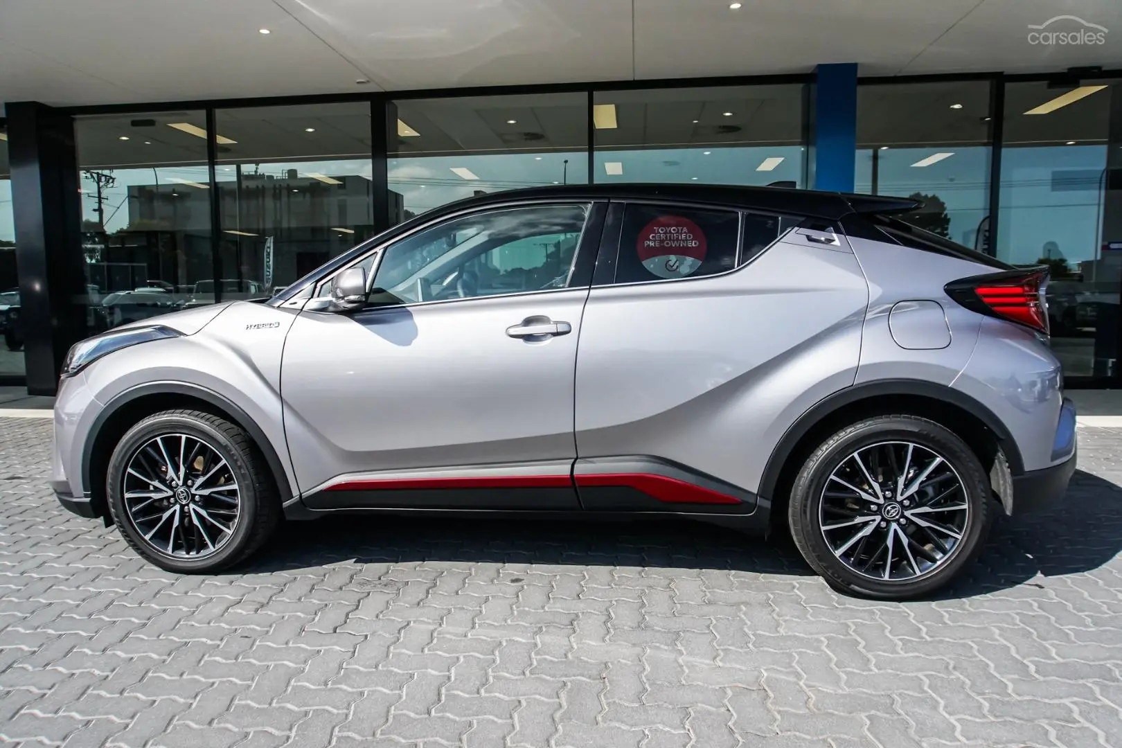 2021 Toyota C-HR Image 3