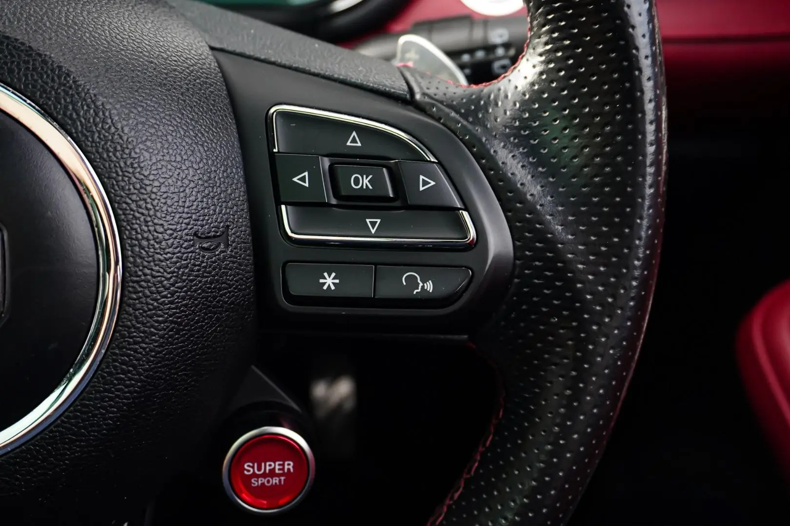 2021 MG HS Gallery Image 21