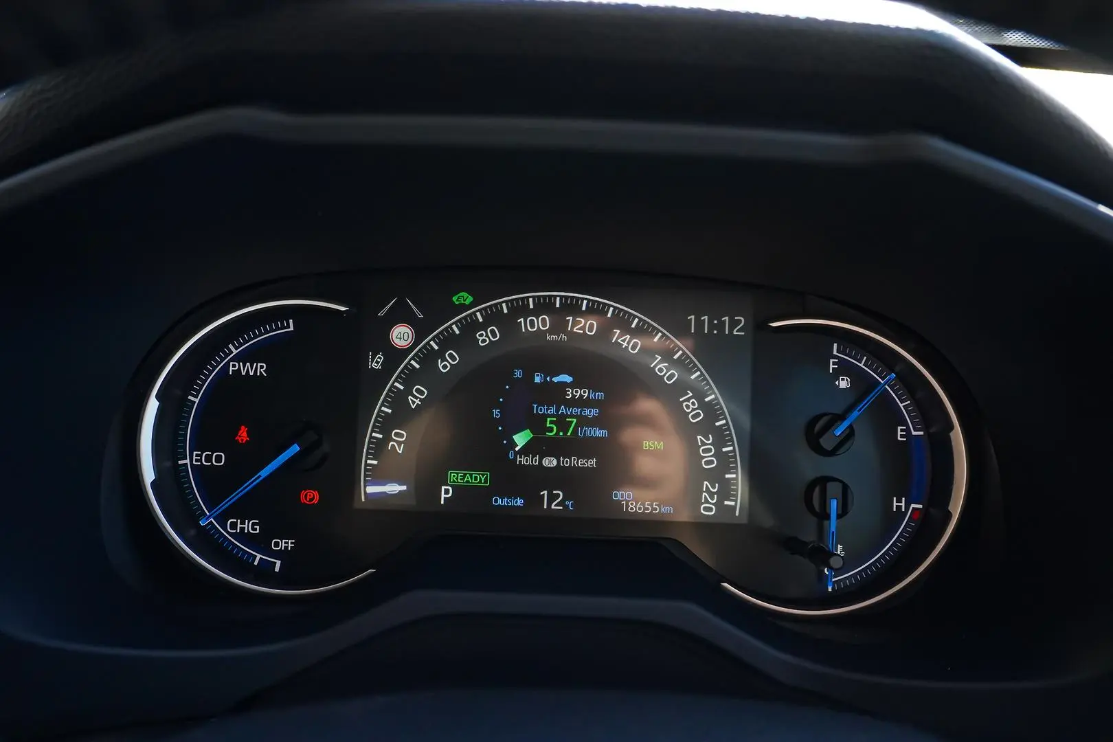 2025 Toyota RAV4 Gallery Image 17