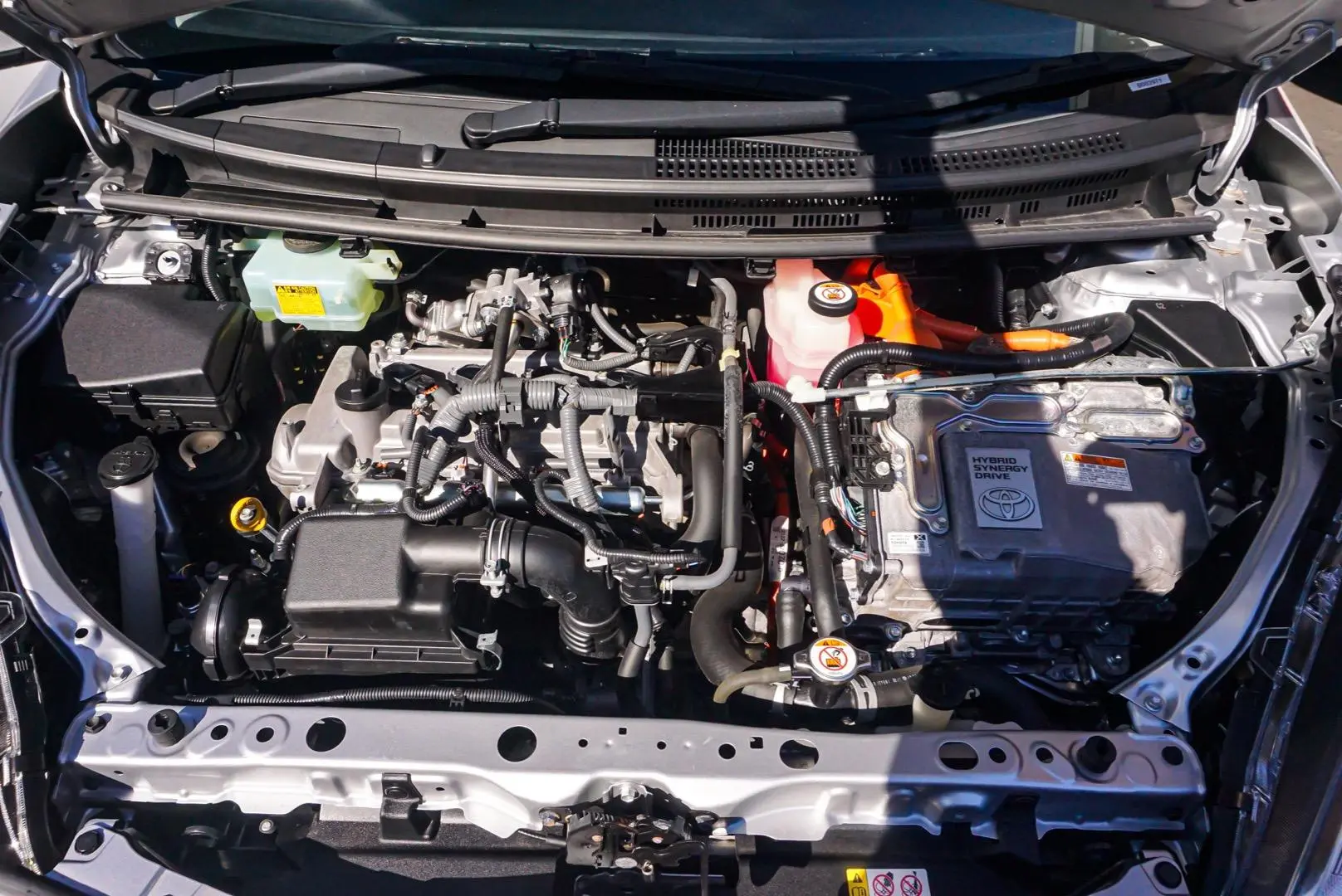 2018 Toyota Prius C Gallery Image 24