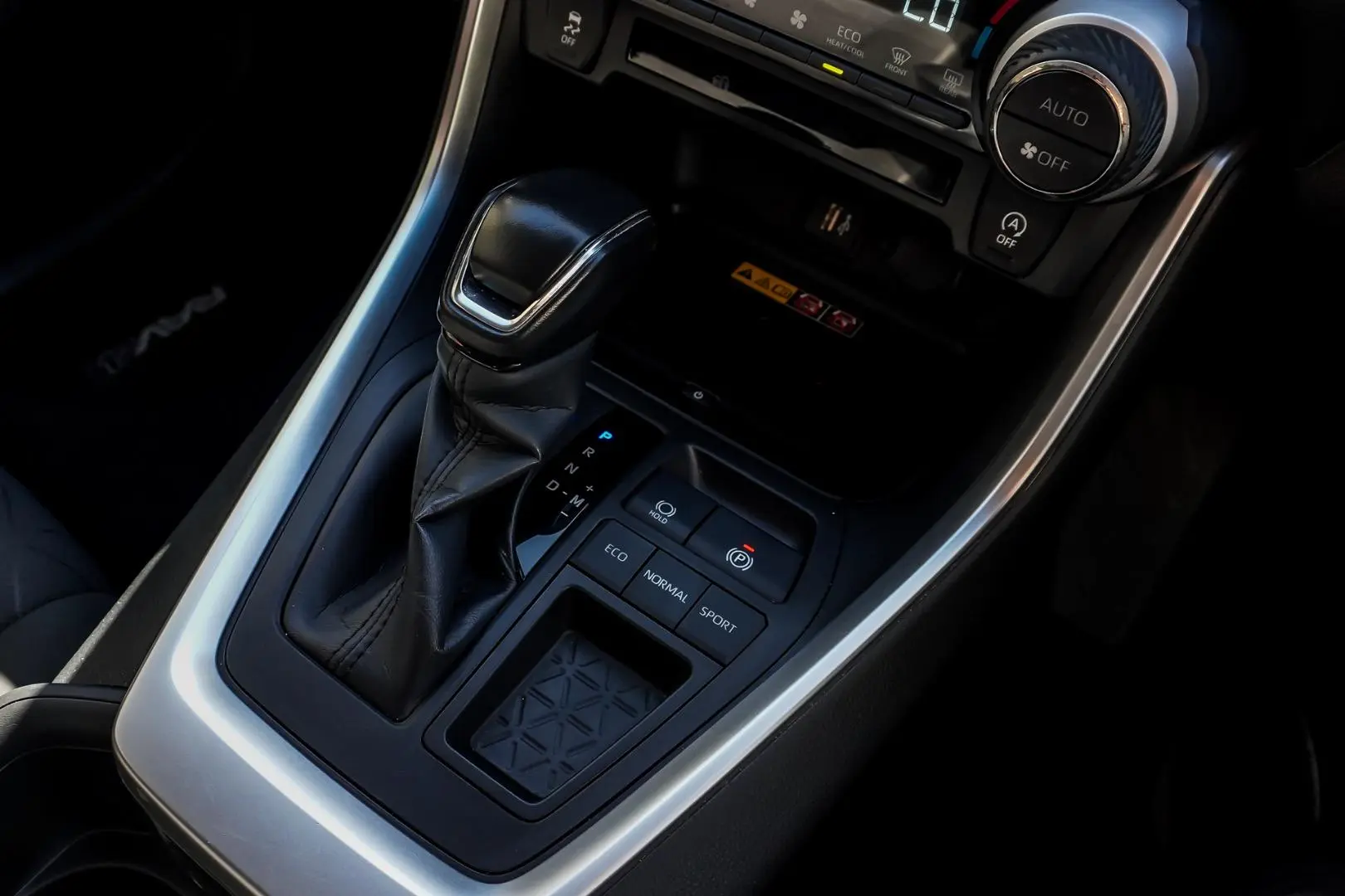 2023 Toyota RAV4 Gallery Image 16