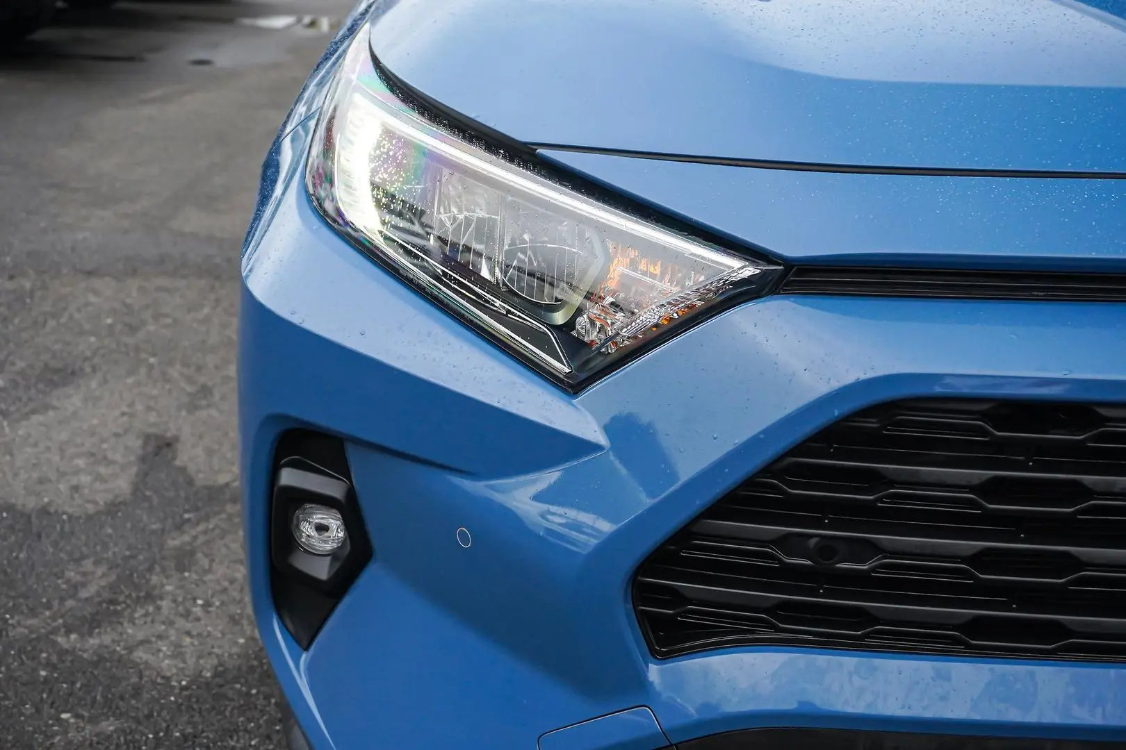 2022 Toyota RAV4 Gallery Image 11