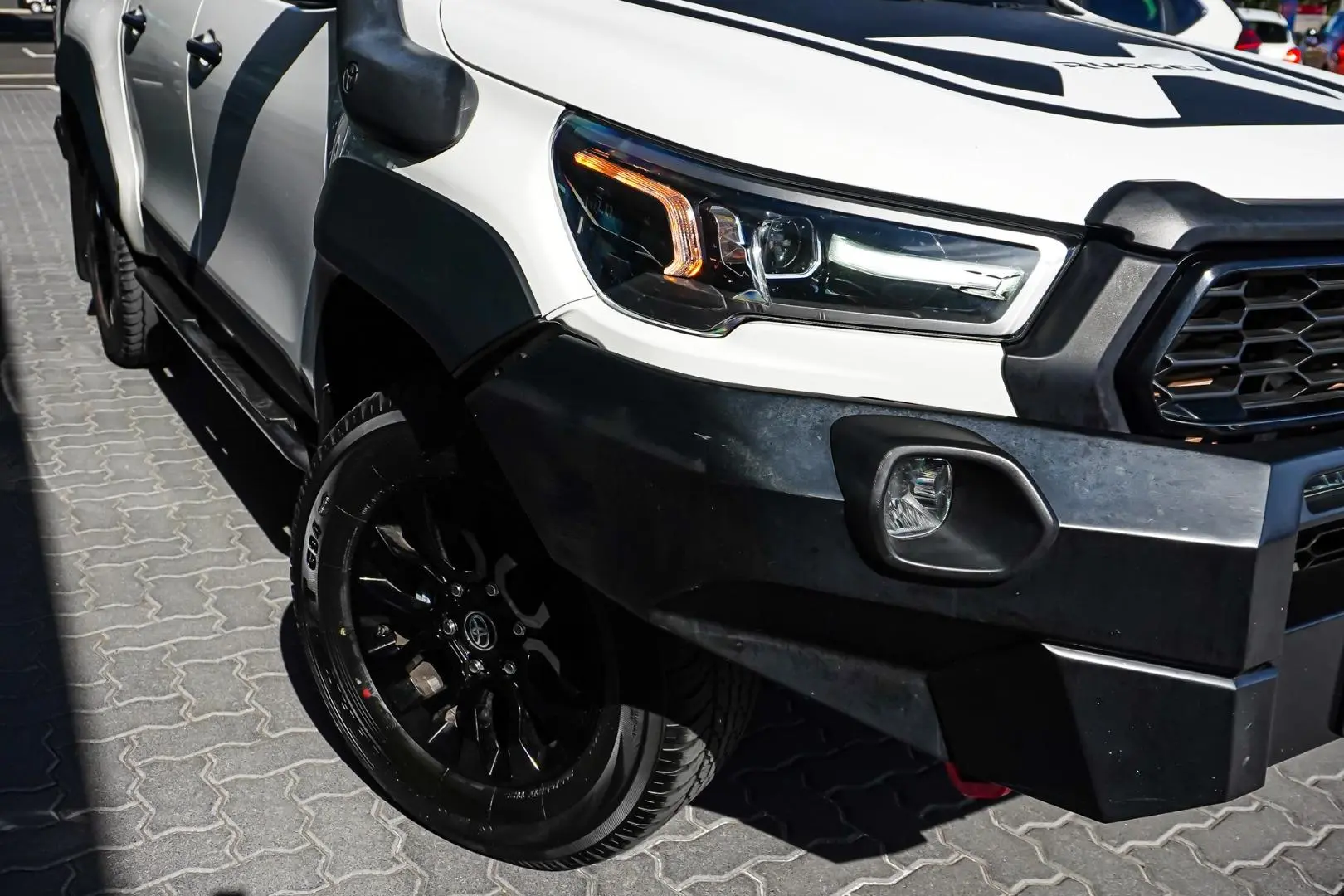 2021 Toyota Hilux Gallery Image 12