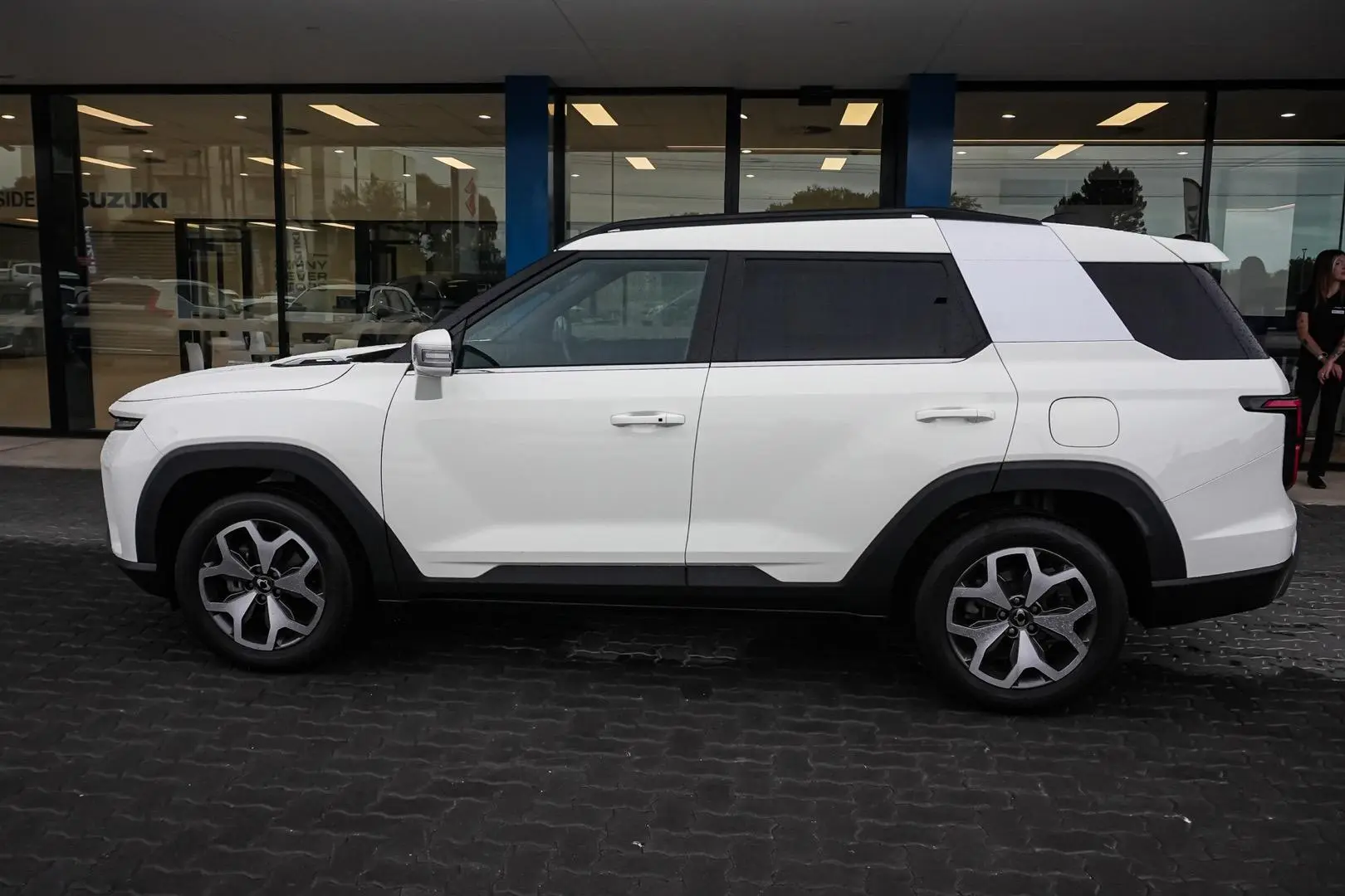 2024 KGM SsangYong Torres Gallery Image 4