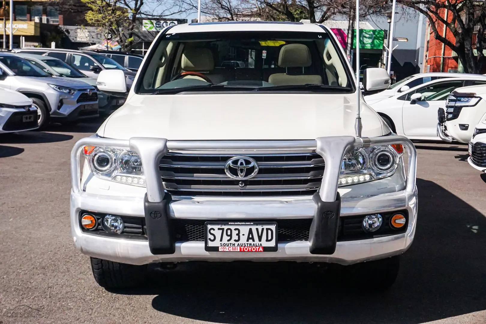 2012 Toyota Landcruiser Image 5