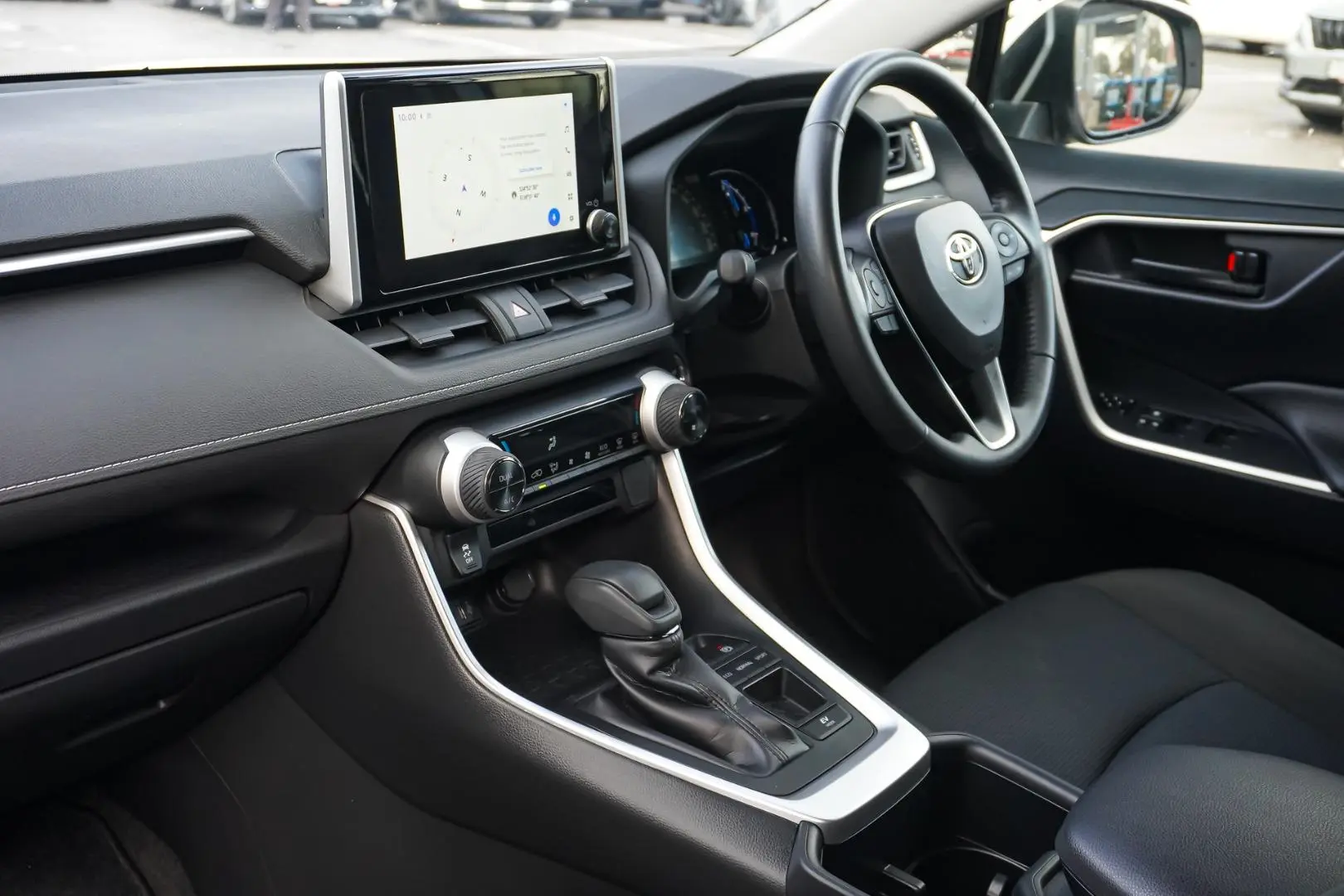 2024 Toyota RAV4 Gallery Image 11