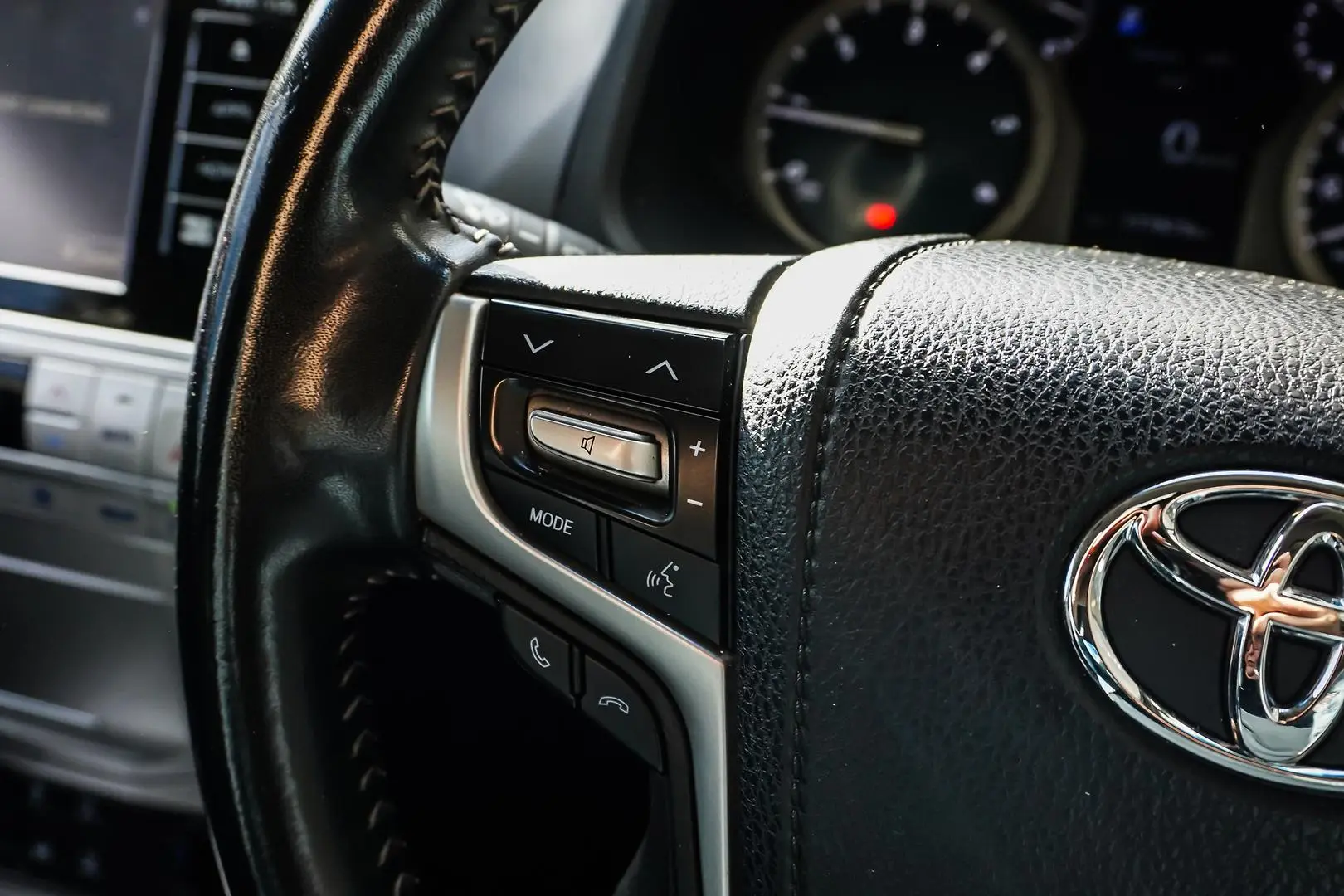 2020 Toyota Landcruiser Prado Gallery Image 20