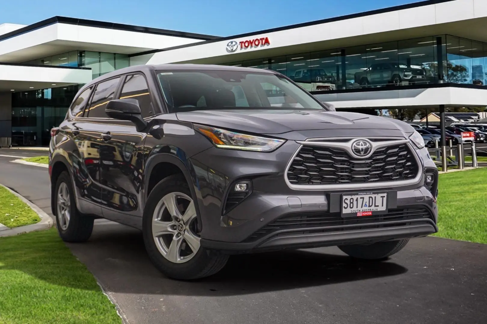 2025 Toyota Kluger Image