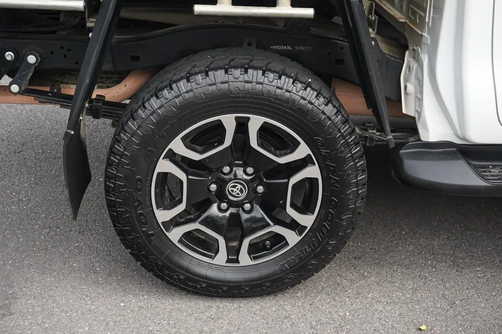 2023 Toyota Hilux Gallery Image 15