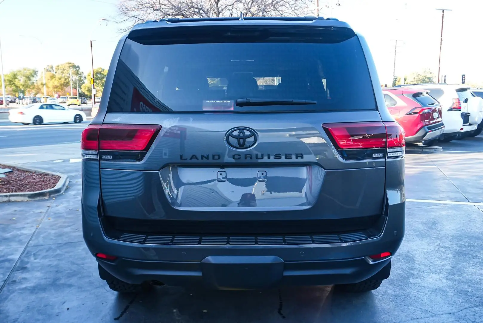 2021 Toyota Landcruiser Gallery Image 5