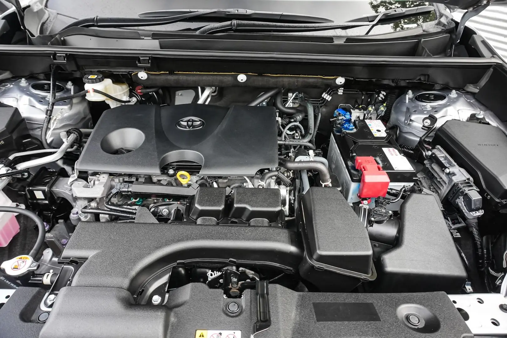 2024 Toyota RAV4 Gallery Image 23