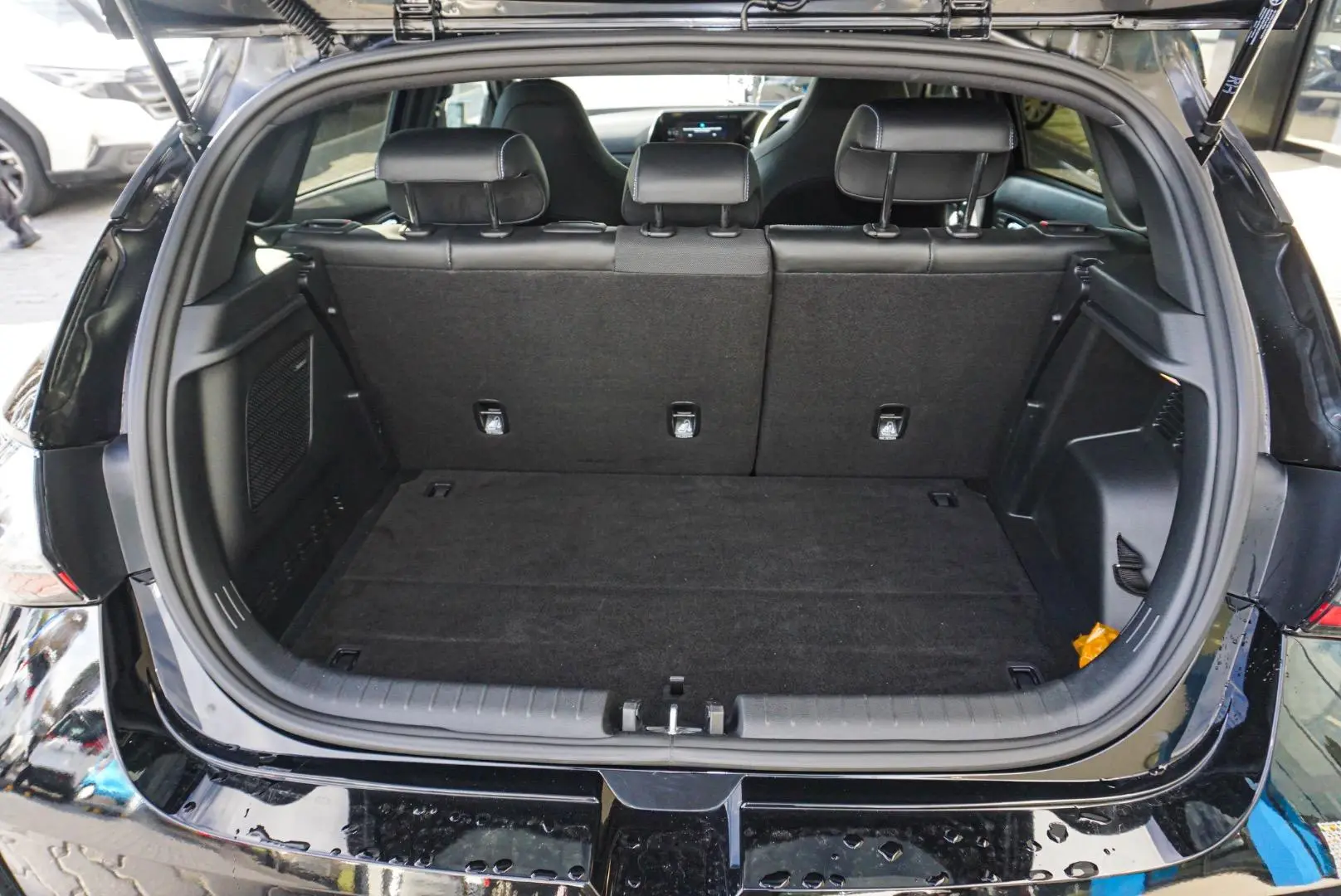 2024 Hyundai i20 Gallery Image 11