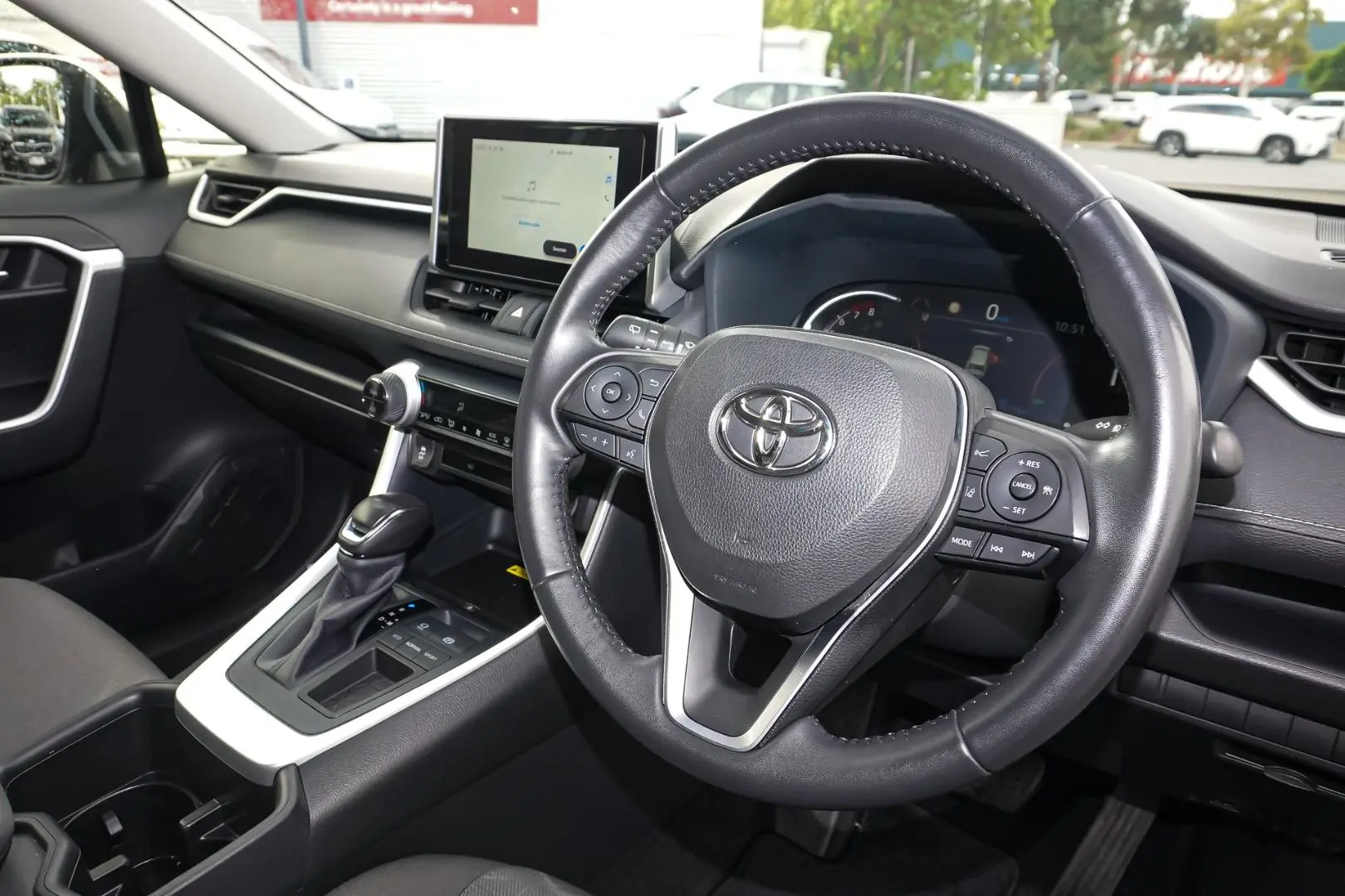 2024 Toyota RAV4 Gallery Image 7