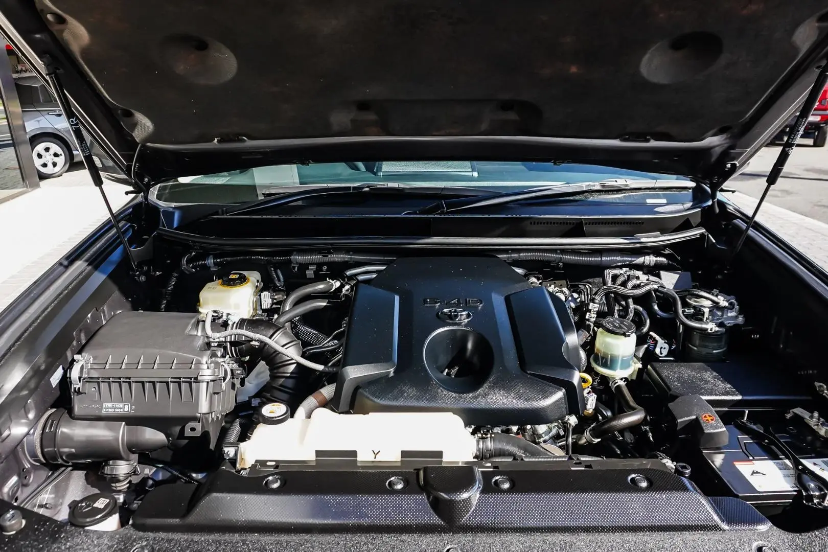 2017 Toyota Landcruiser Prado Gallery Image 26