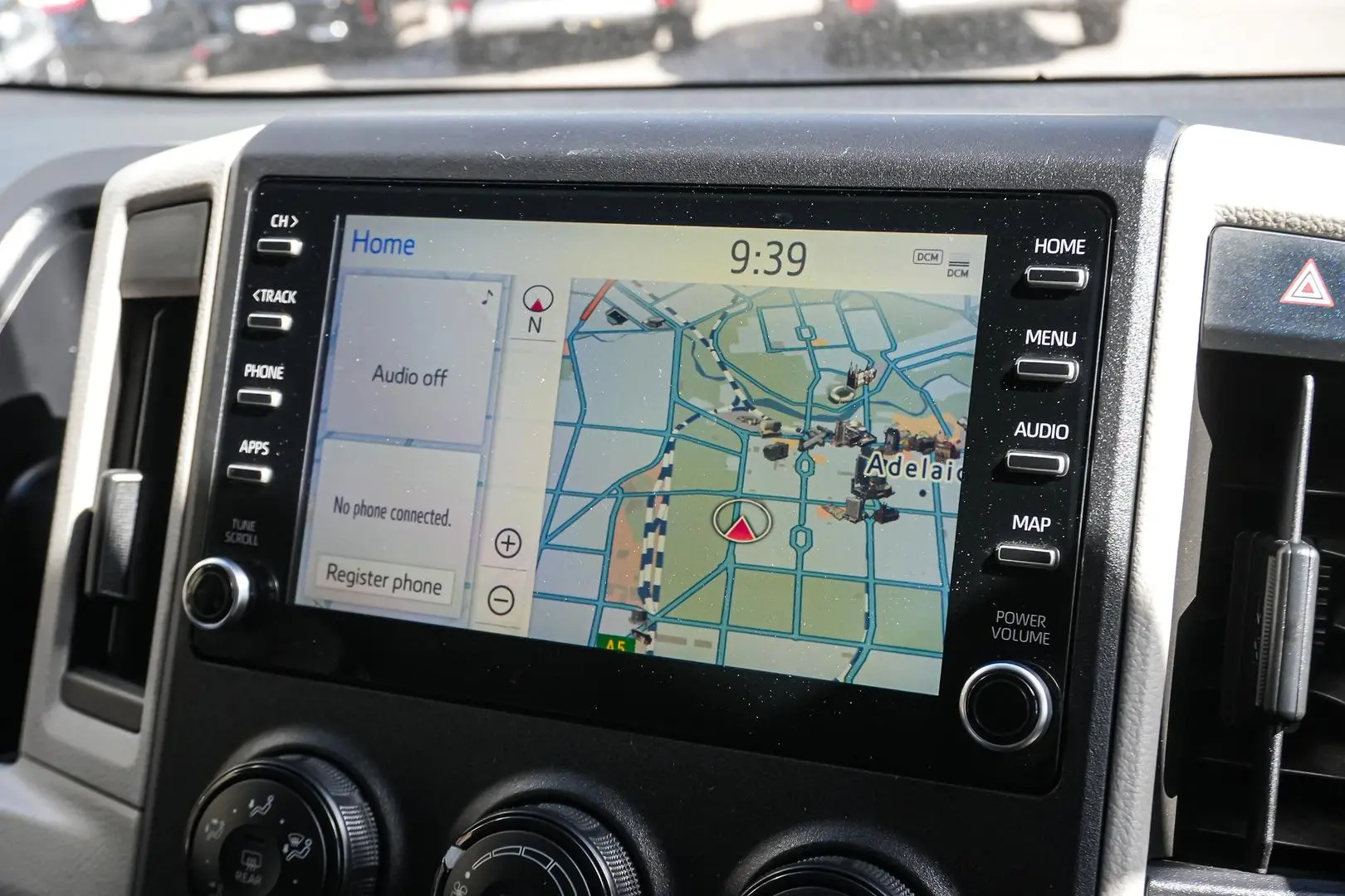 2022 Toyota Hiace Gallery Image 20