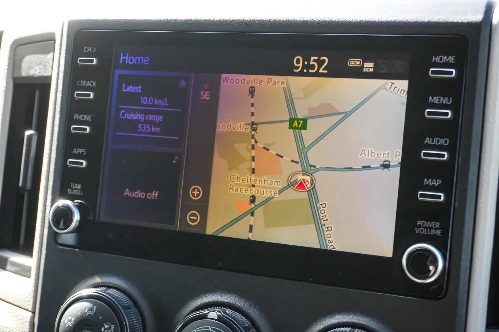 2022 Toyota Hiace Gallery Image 21