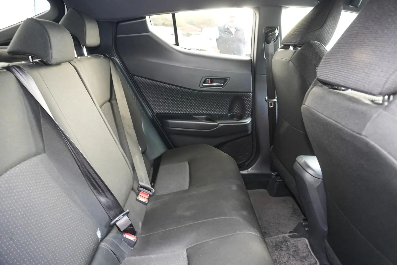 2019 Toyota C-HR Gallery Image 9