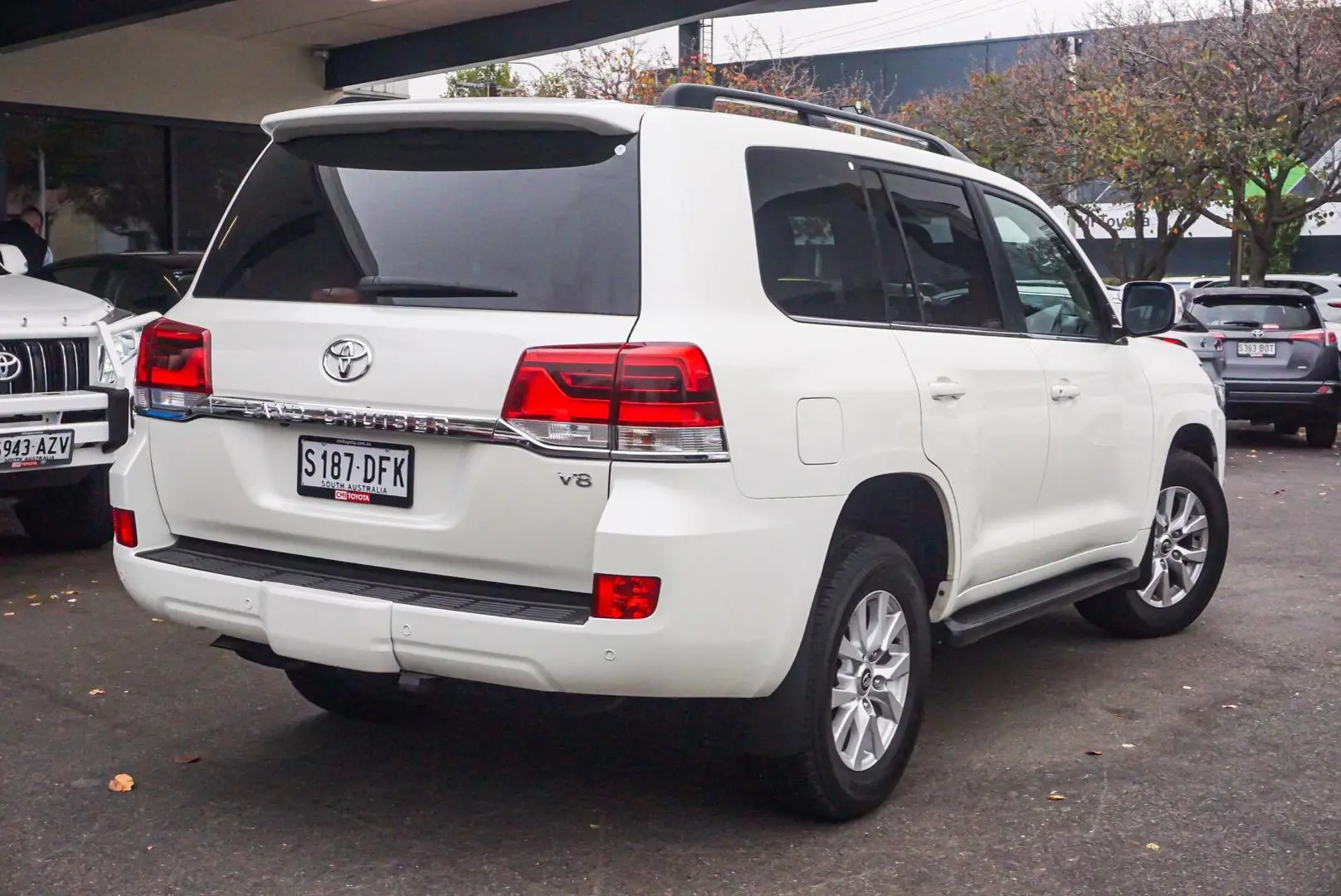 2018 Toyota Landcruiser Gallery Image 3