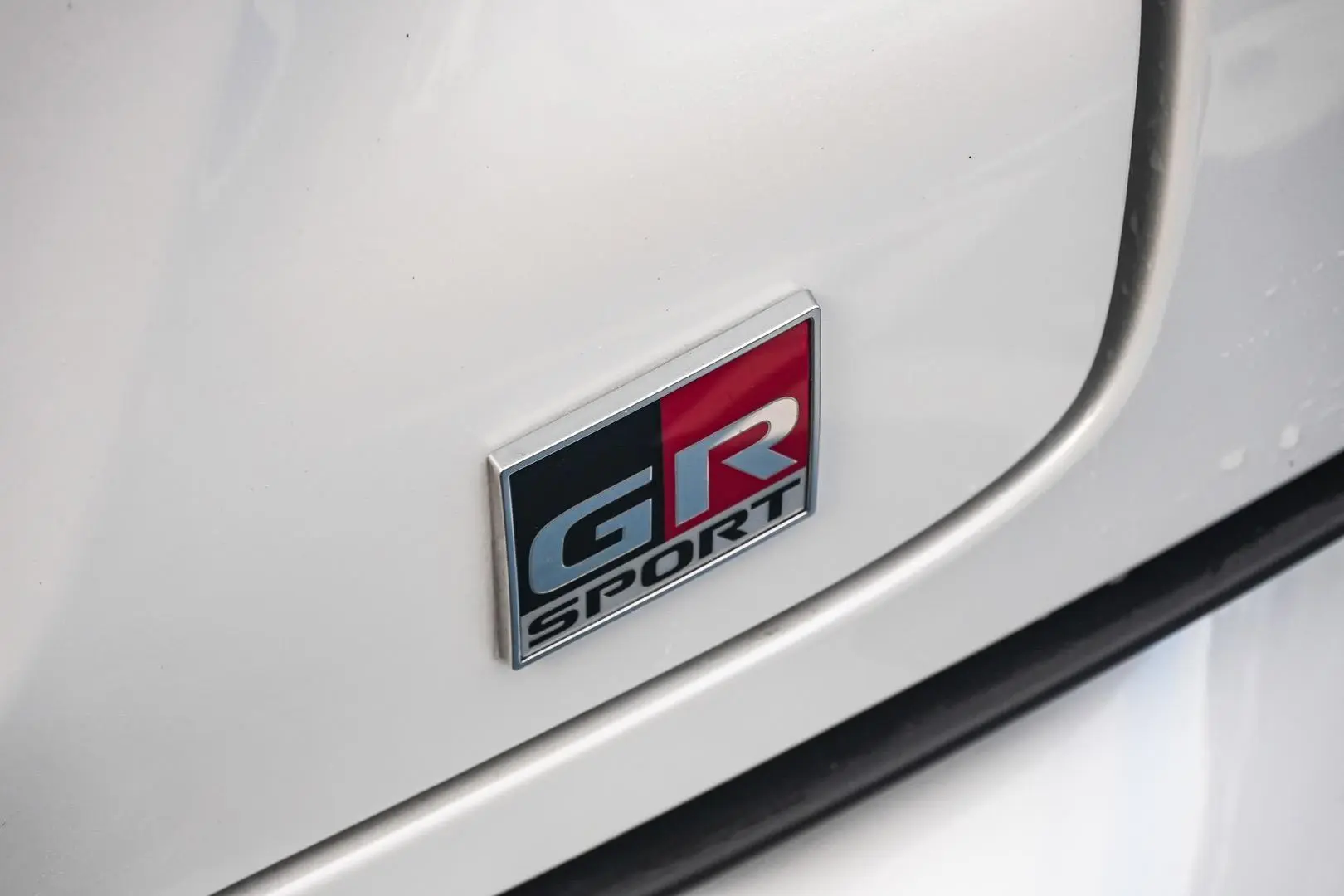 2021 Toyota C-HR Gallery Image 16