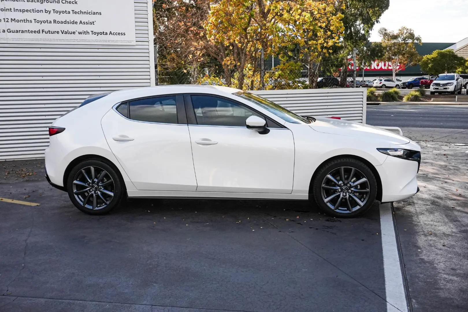 2022 Mazda 3 Gallery Image 4
