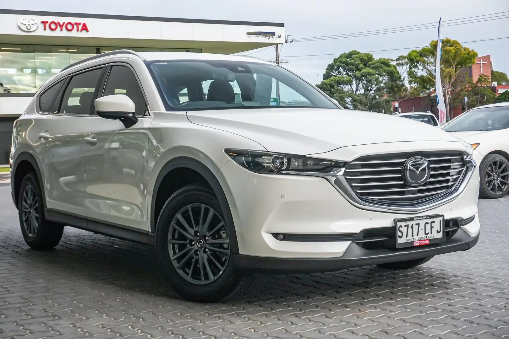2020 Mazda CX-8 Gallery Image 2