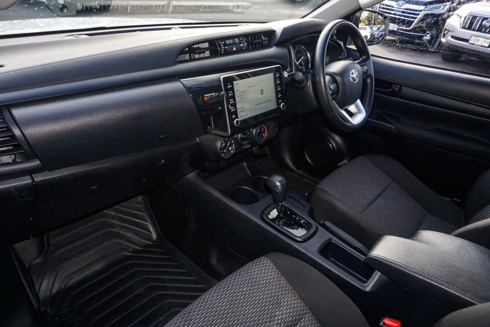 2020 Toyota Hilux Gallery Image 10