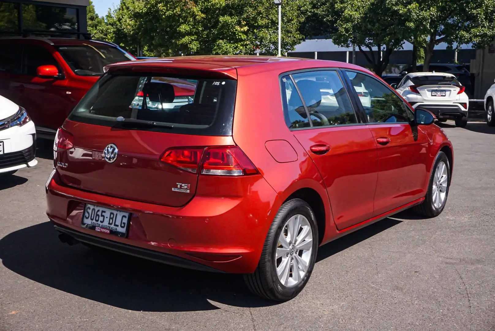 2014 Volkswagen Golf Gallery Image 2