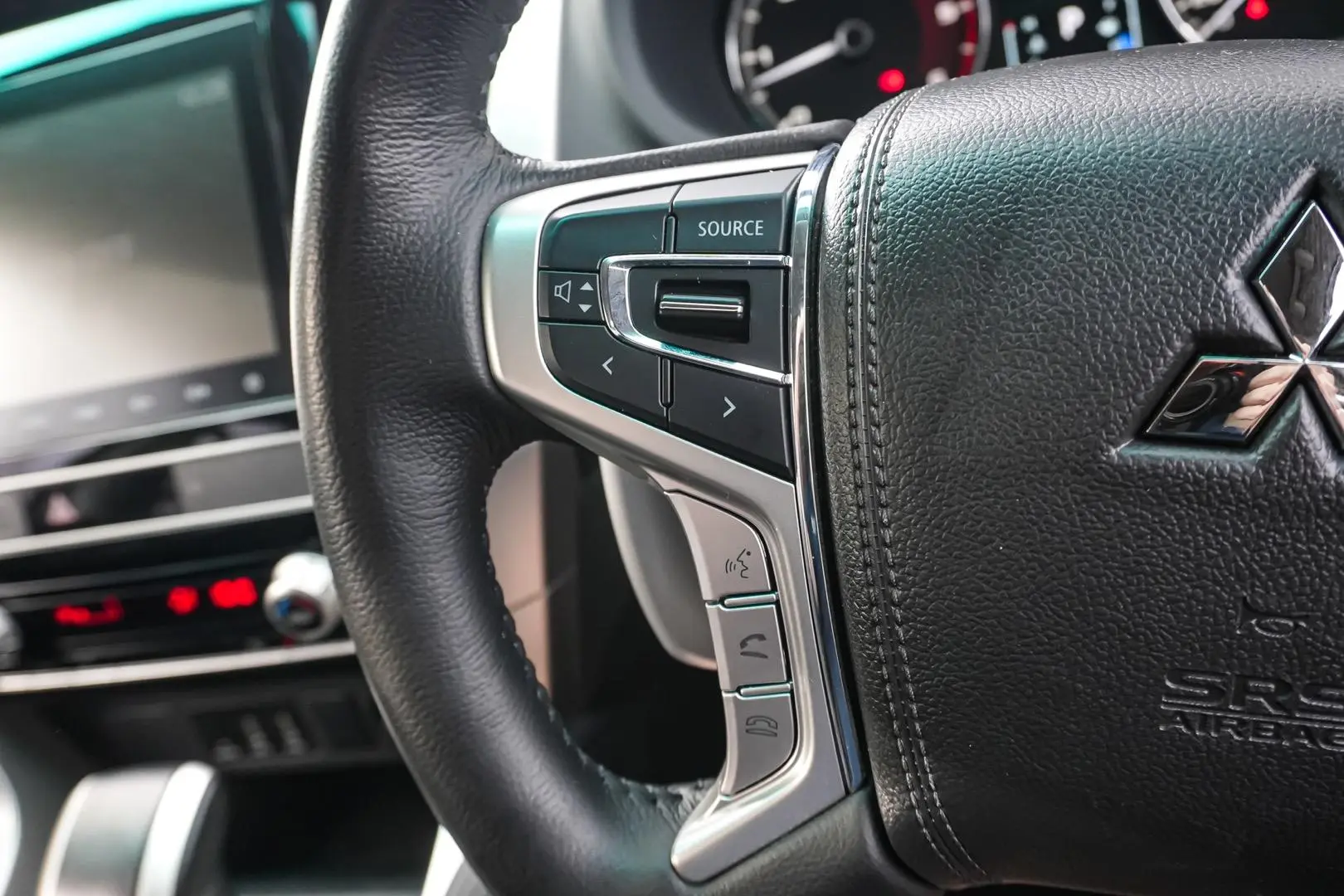 2022 Mitsubishi Pajero Sport Gallery Image 20