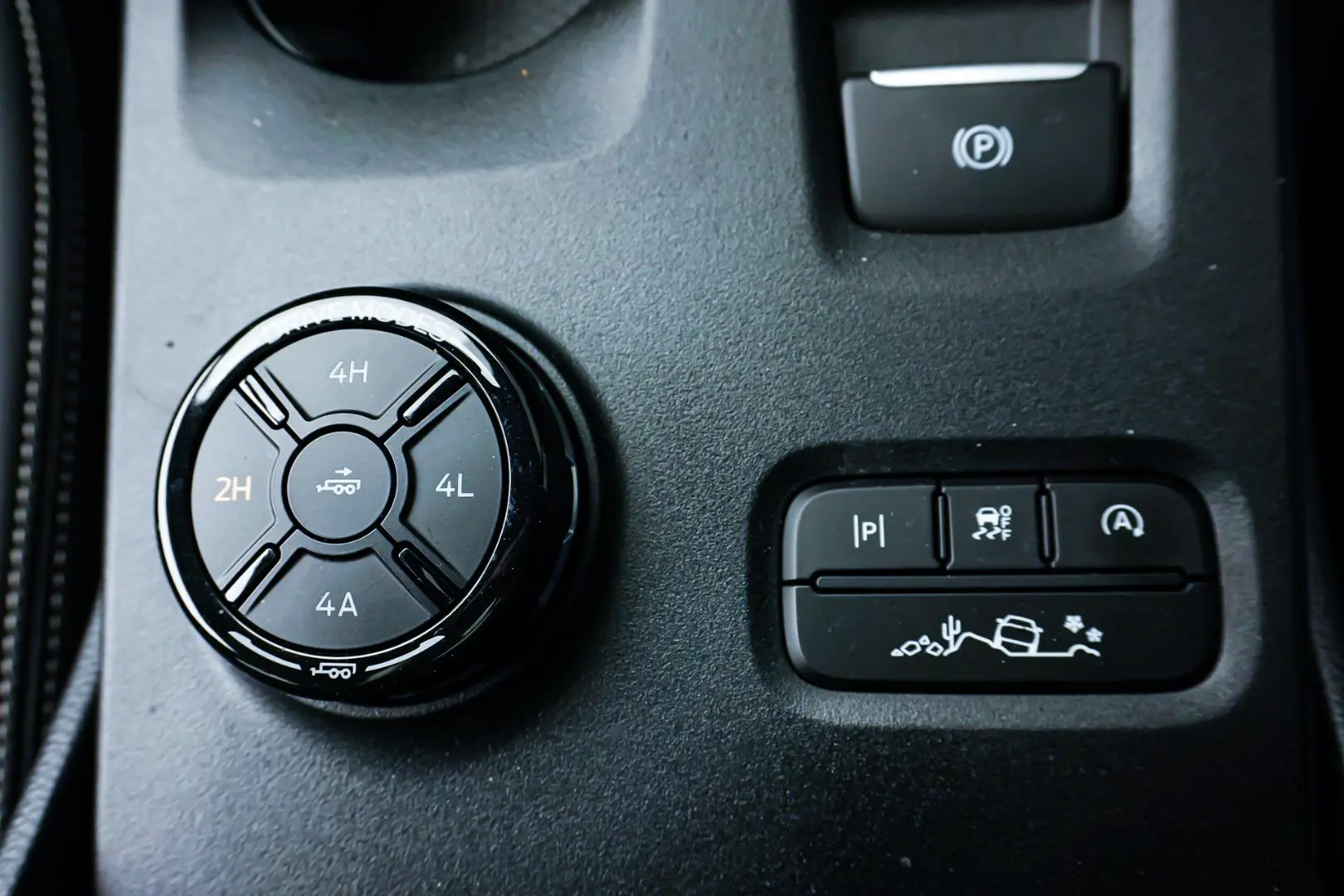 2024 Ford Everest Gallery Image 24