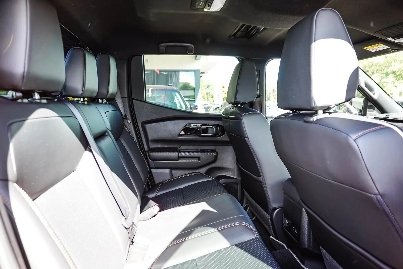 2024 Mitsubishi Triton Gallery Image 7