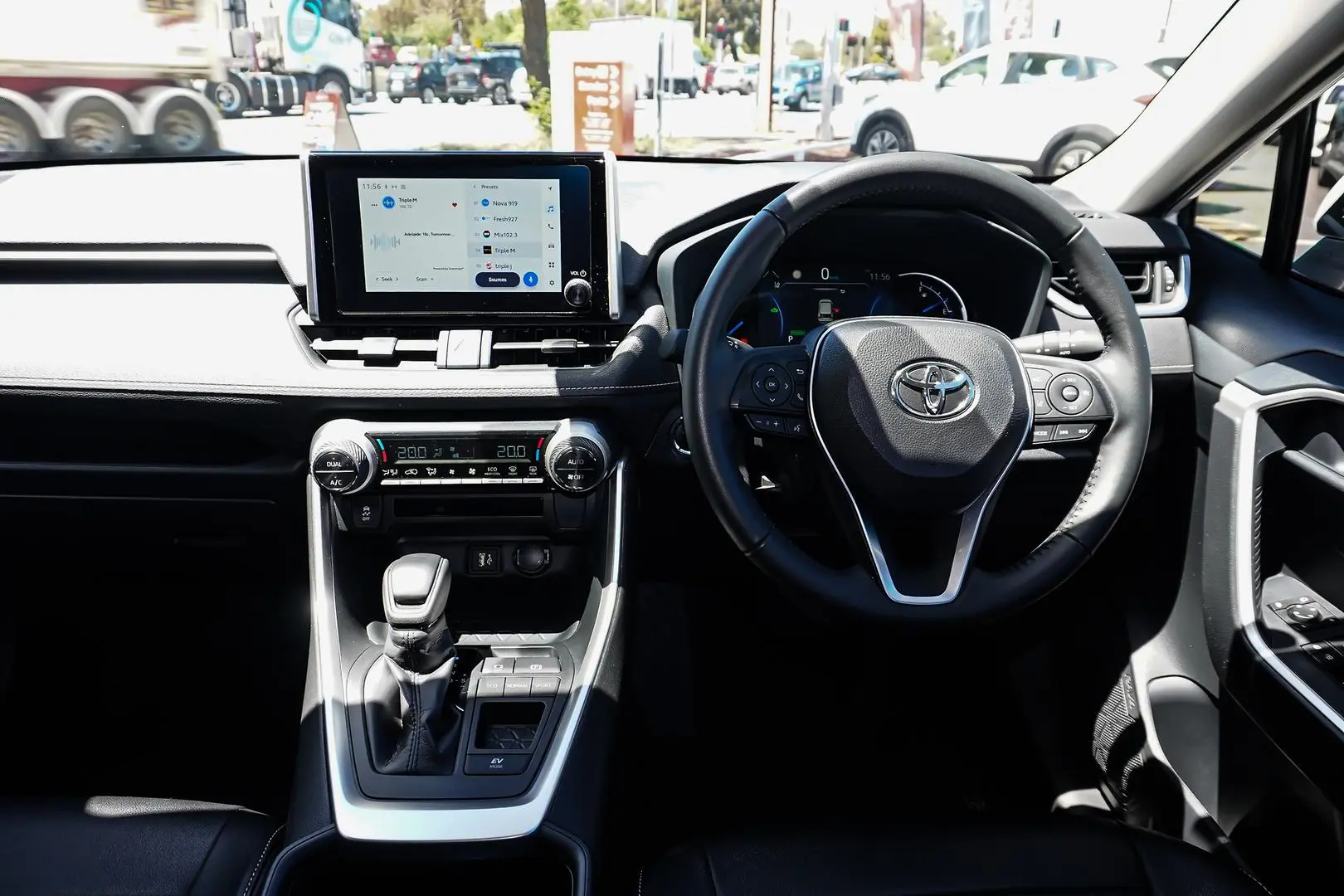 2024 Toyota RAV4 Gallery Image 9