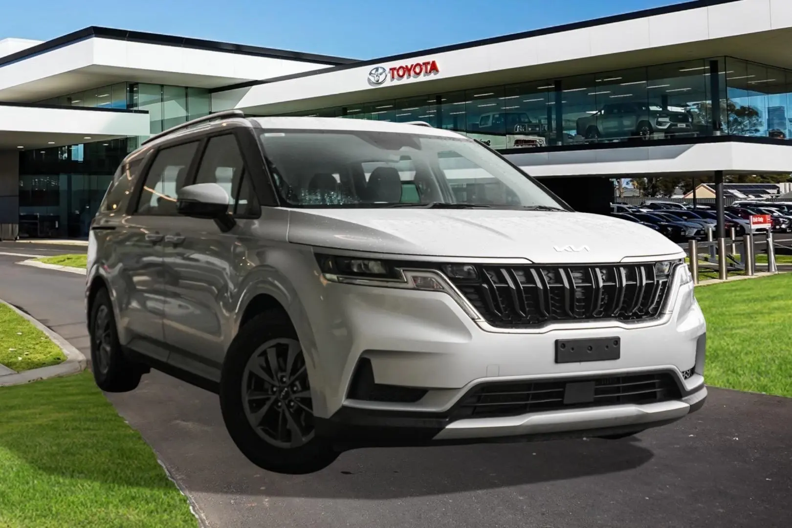 2022 Kia Carnival Gallery Image 1