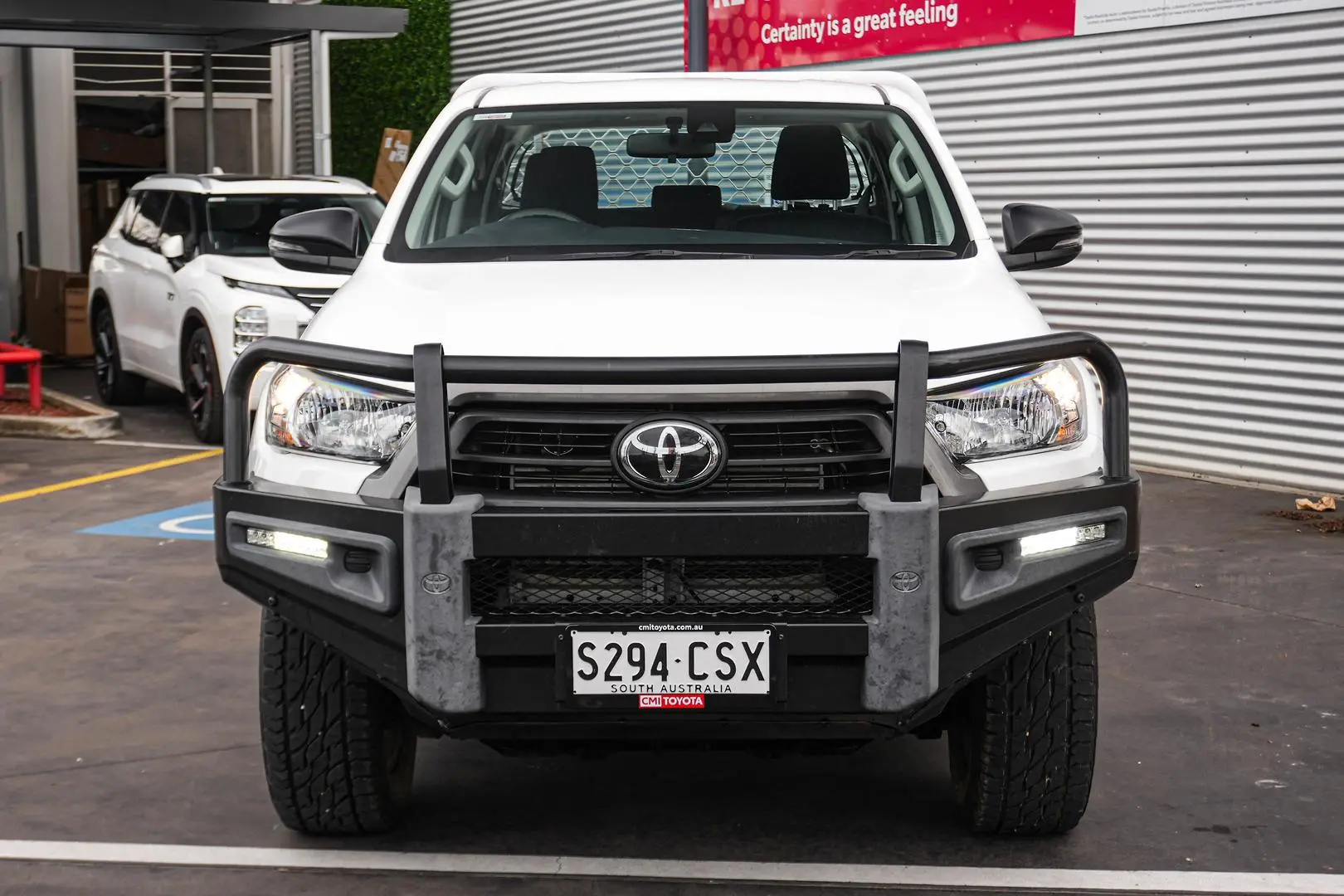 2022 Toyota Hilux Gallery Image 5
