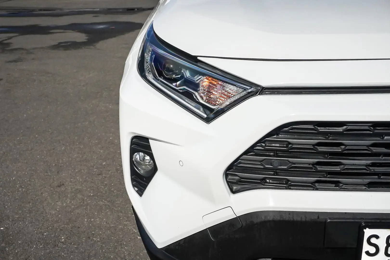 2020 Toyota RAV4 Gallery Image 13