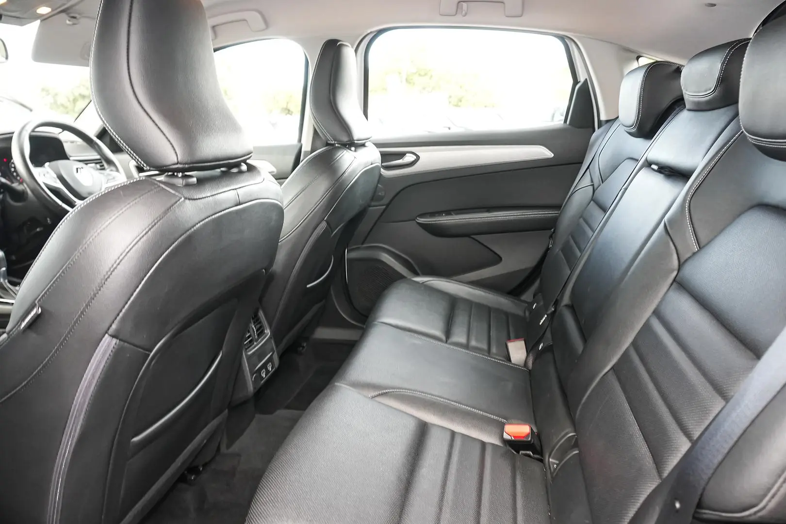 2023 Renault Arkana Gallery Image 12