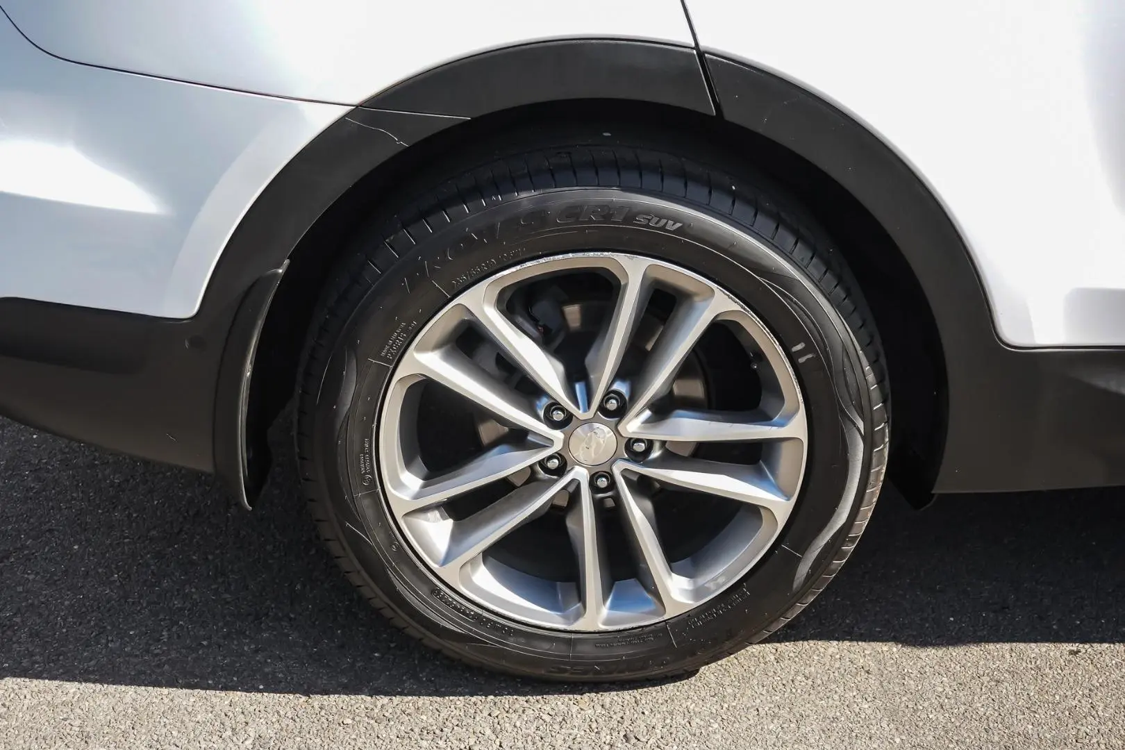 2015 Hyundai Santa Fe Gallery Image 15