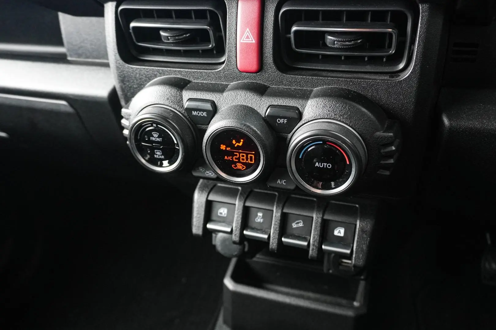 2024 Suzuki Jimny Gallery Image 19