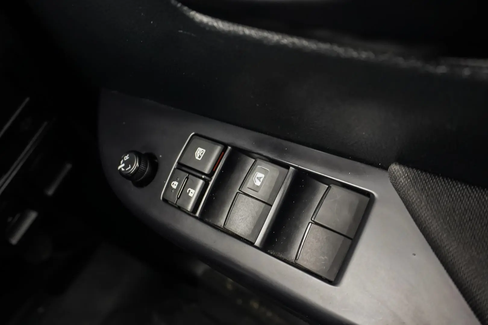 2022 Toyota Hilux Gallery Image 21