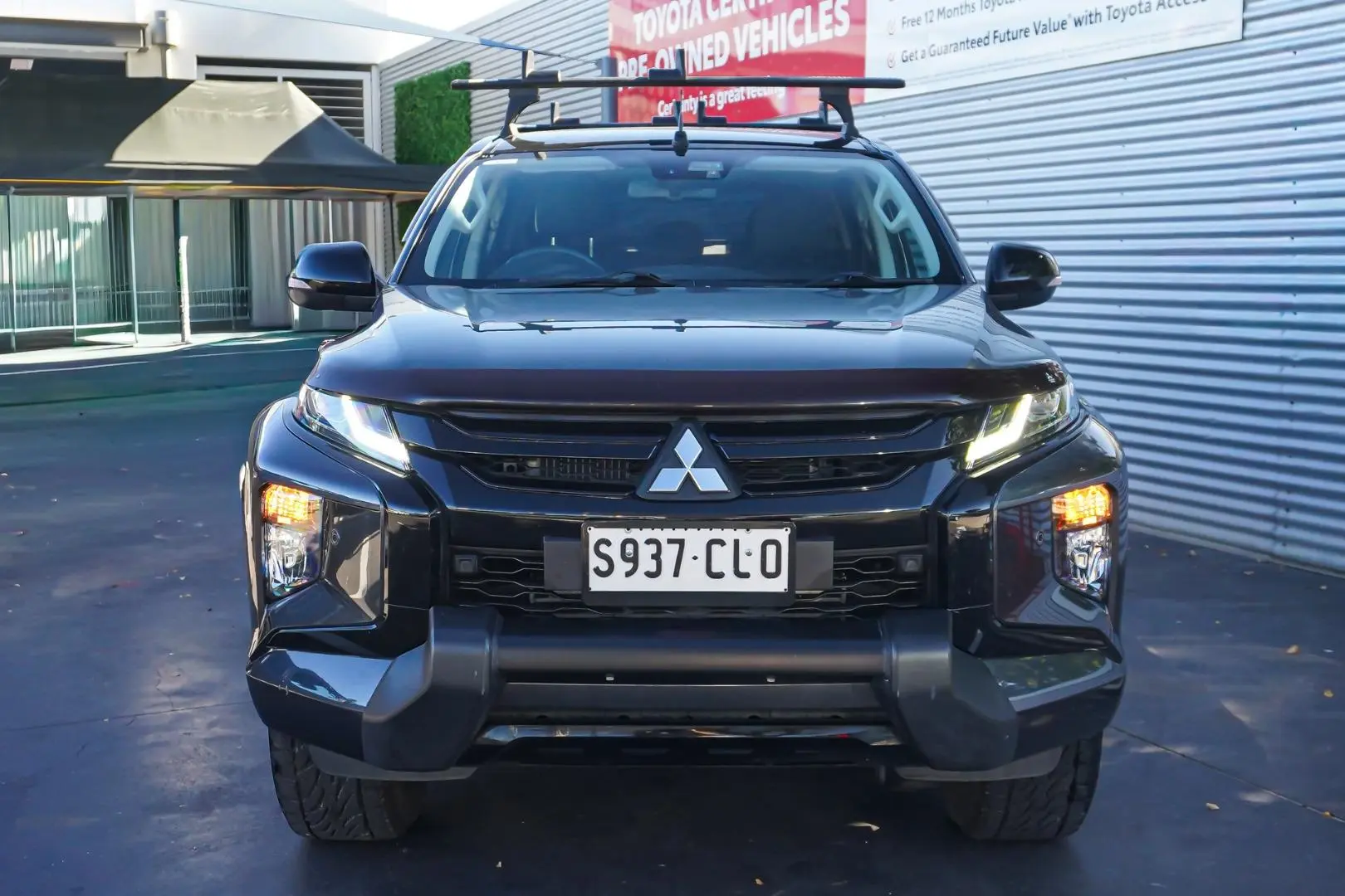 2021 Mitsubishi Triton Gallery Image 5