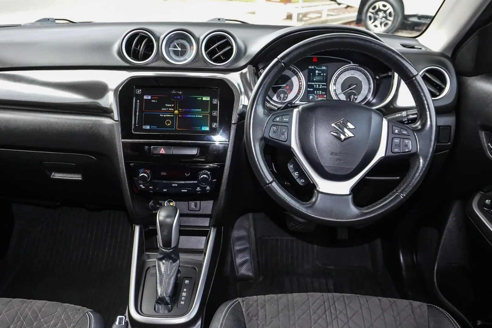 2021 Suzuki Vitara Gallery Image 9