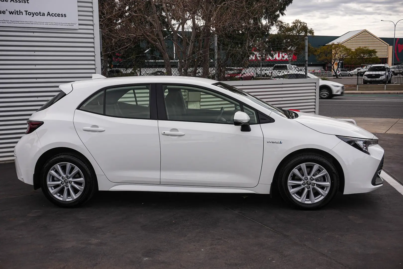2023 Toyota Corolla Gallery Image 4