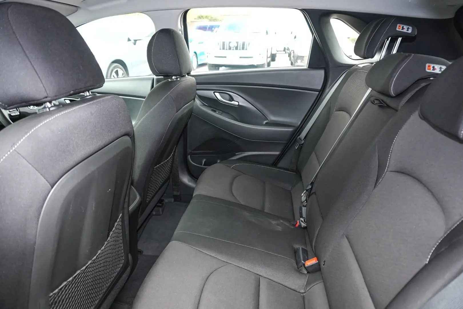 2017 Hyundai i30 Gallery Image 8