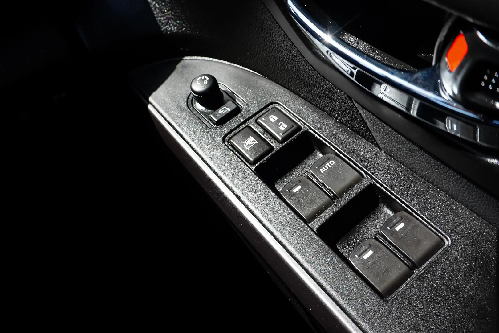 2023 Suzuki S-Cross Gallery Image 23