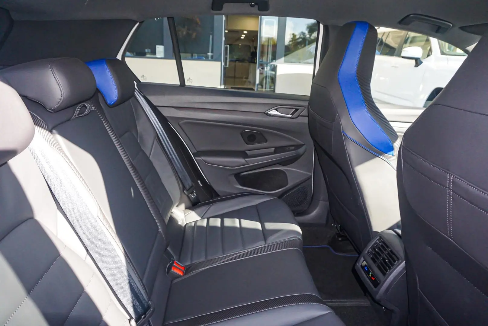 2023 Volkswagen Golf Gallery Image 8