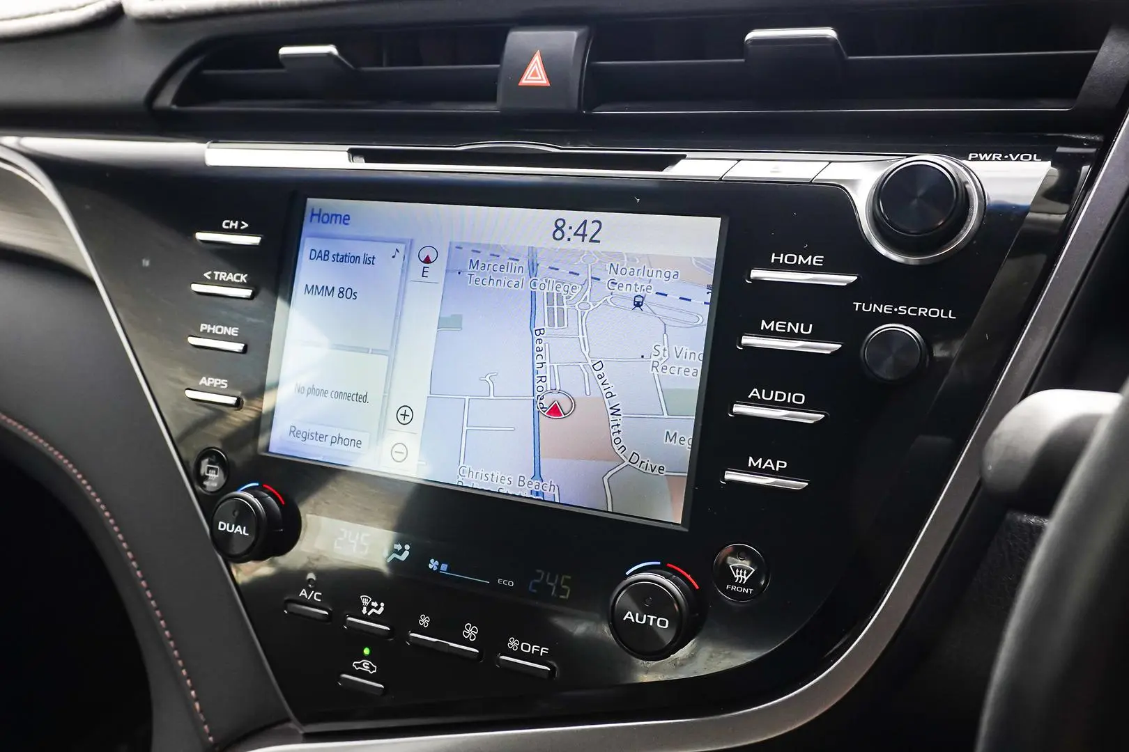 2020 Toyota Camry Gallery Image 23