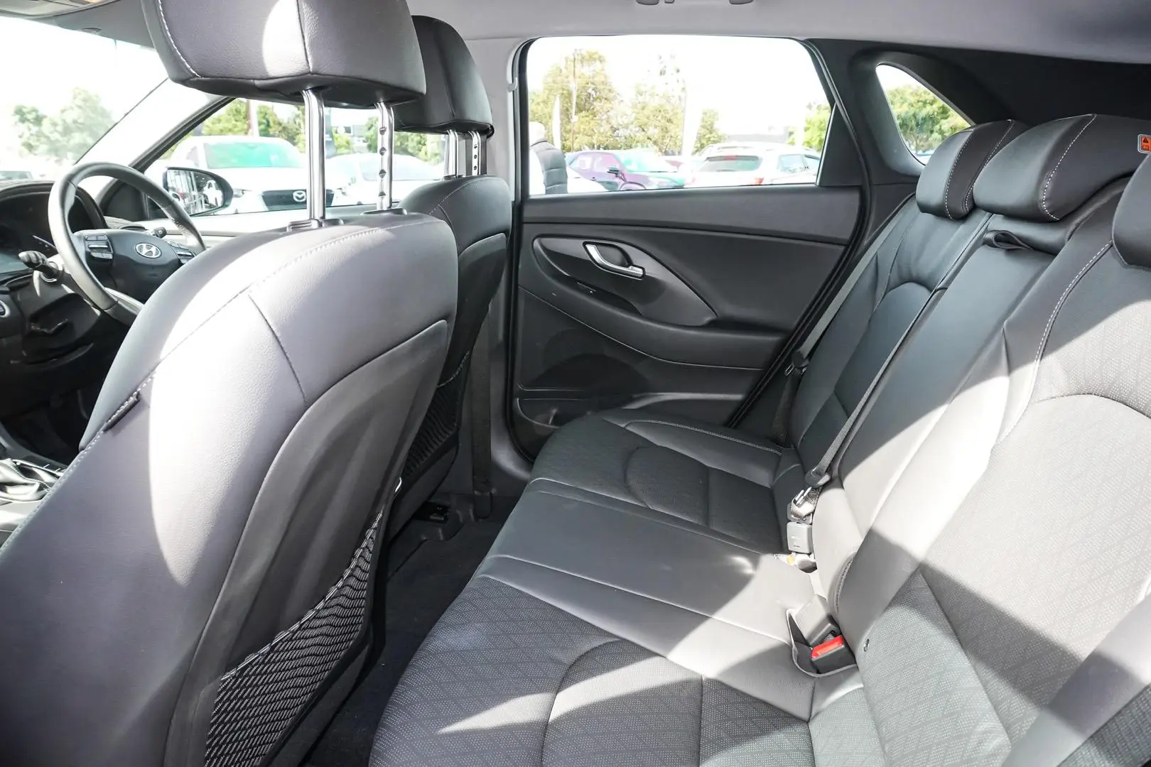 2022 Hyundai i30 Gallery Image 8