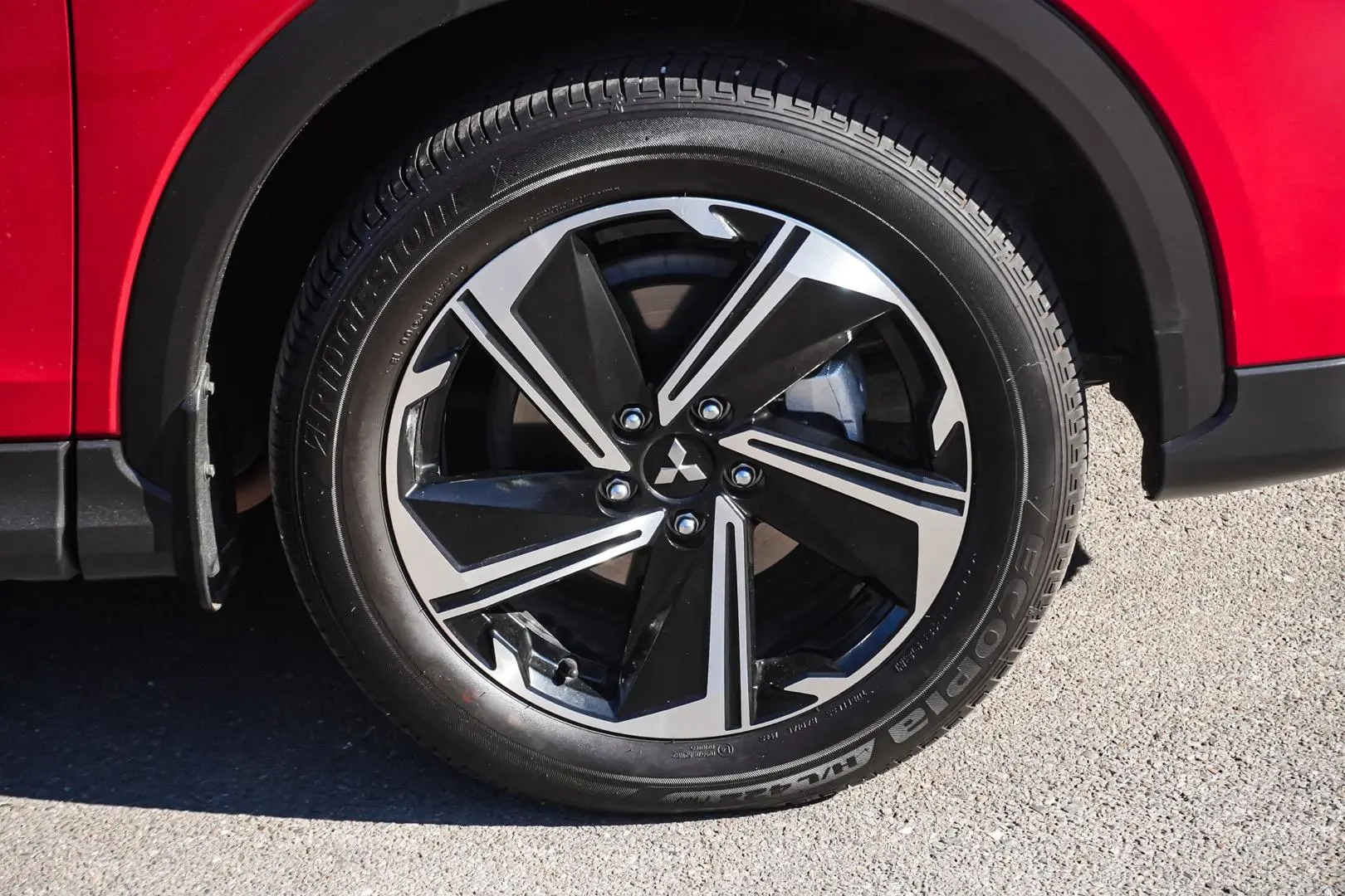 2022 Mitsubishi Eclipse Cross Gallery Image 13