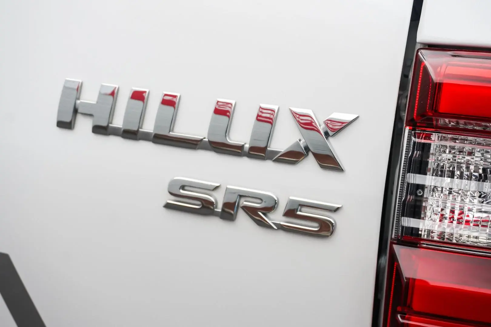 2024 Toyota Hilux Gallery Image 14