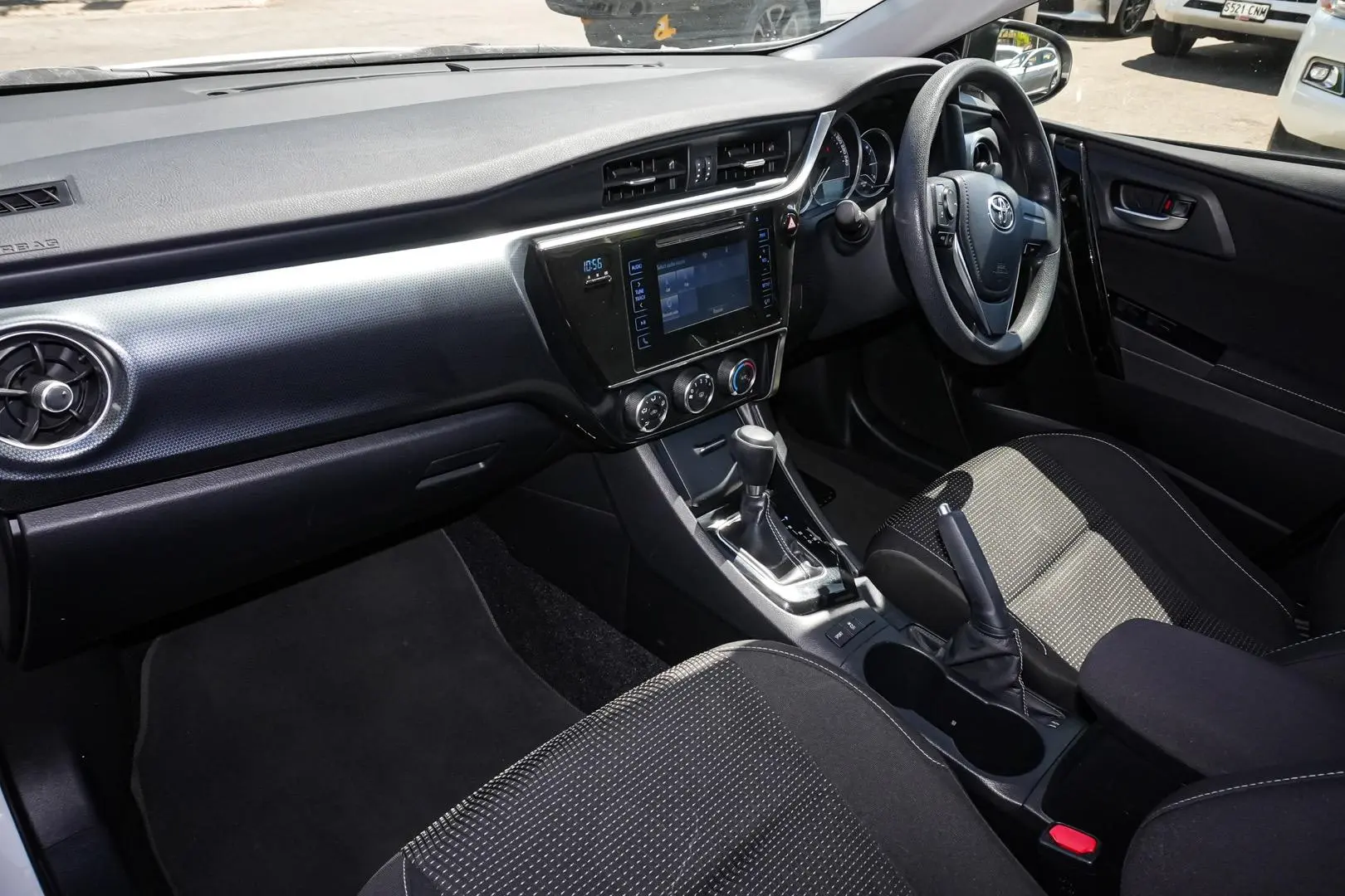 2017 Toyota Corolla Gallery Image 10