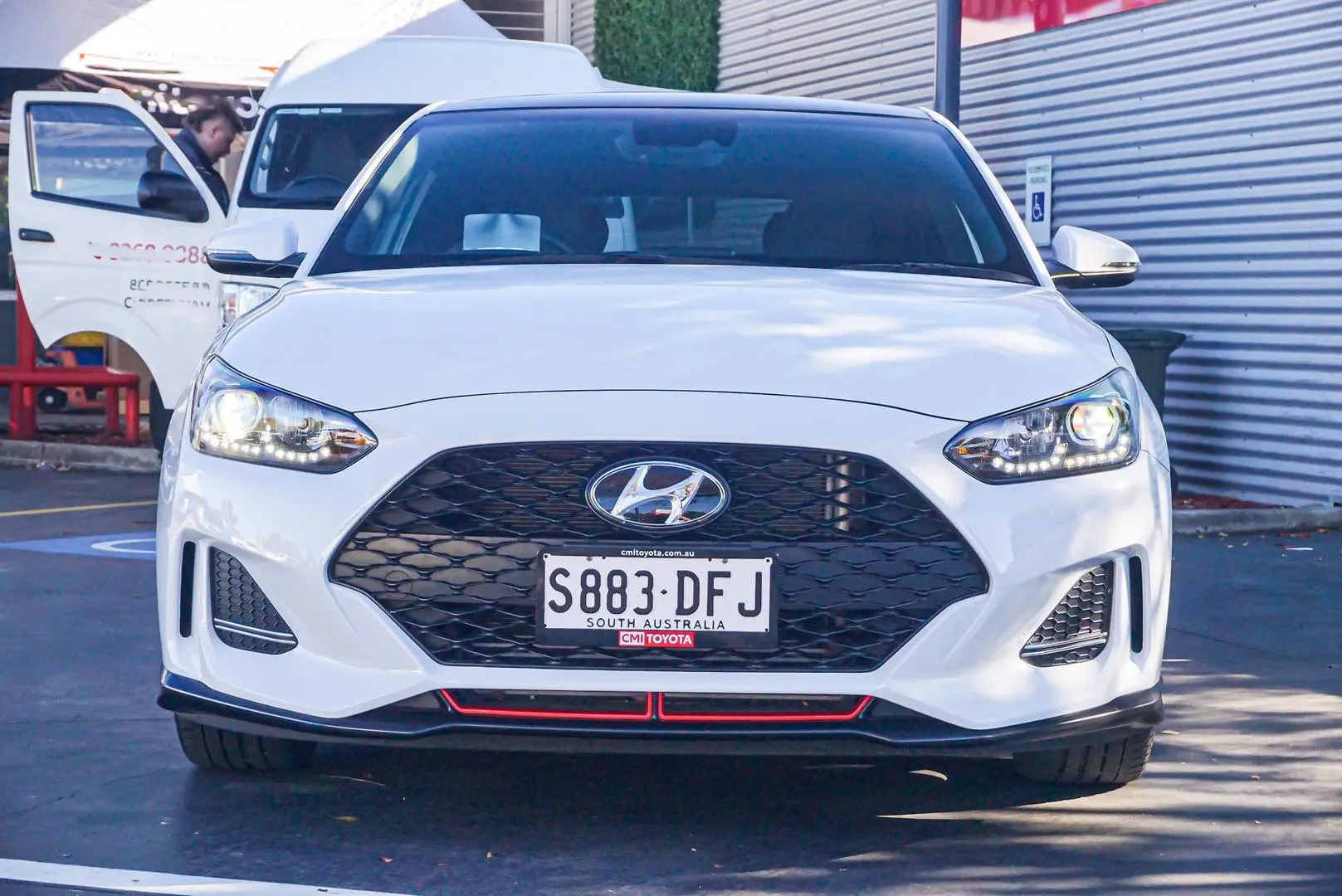 2019 Hyundai Veloster Gallery Image 4